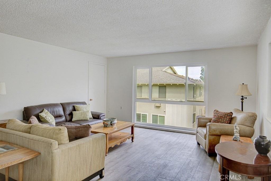 281 Avenida Carmel - Photo 3 of 14