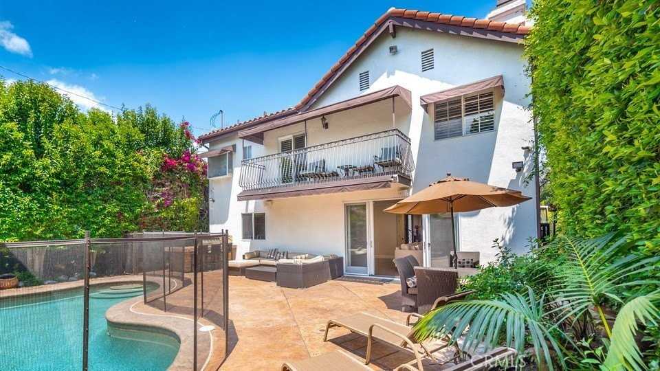 4461 Stern Ave - Photo 6 of 50