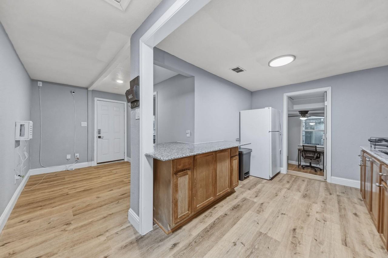 Macon St - Photo 2 of 24