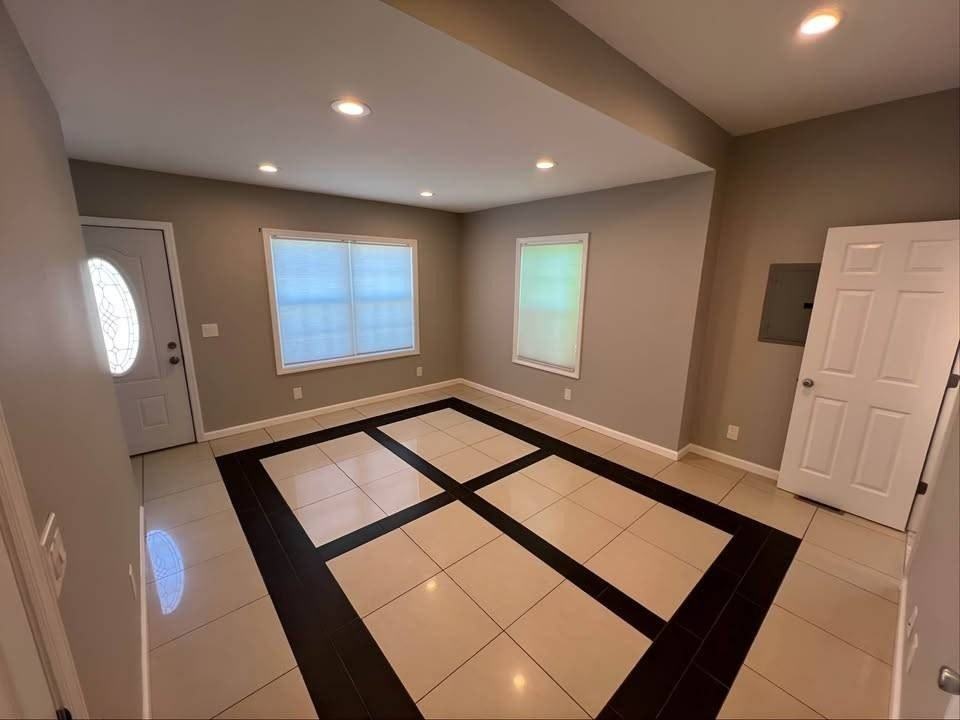 55 S Fulton St - Photo 3 of 15