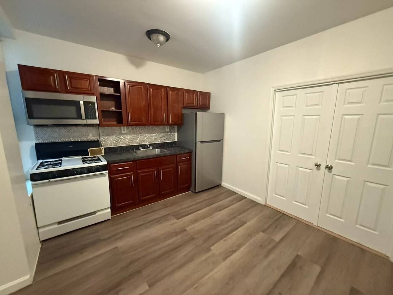 92 Fountain Ave - Photo 3 of 14