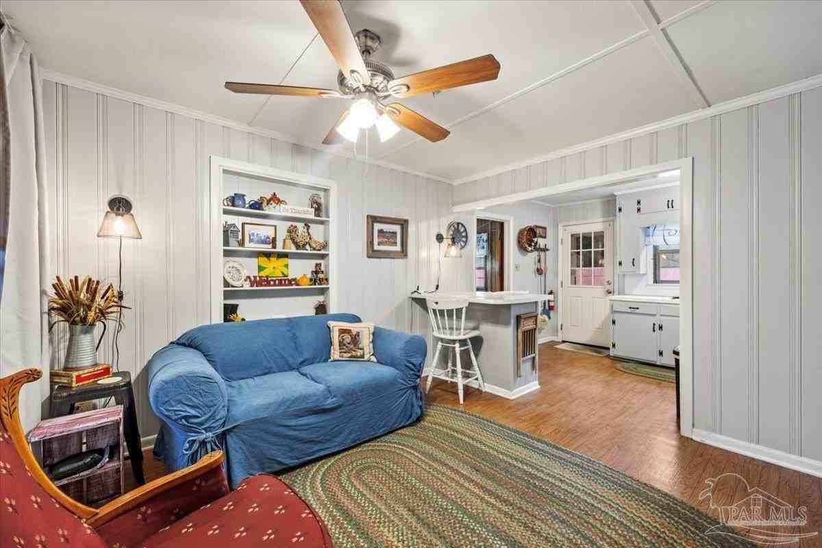 5490 Berryhill Rd - Photo 4 of 27