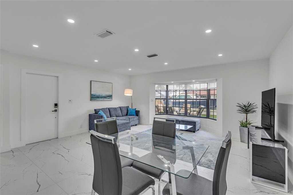 616 3rd Key Dr - Photo 3 of 34