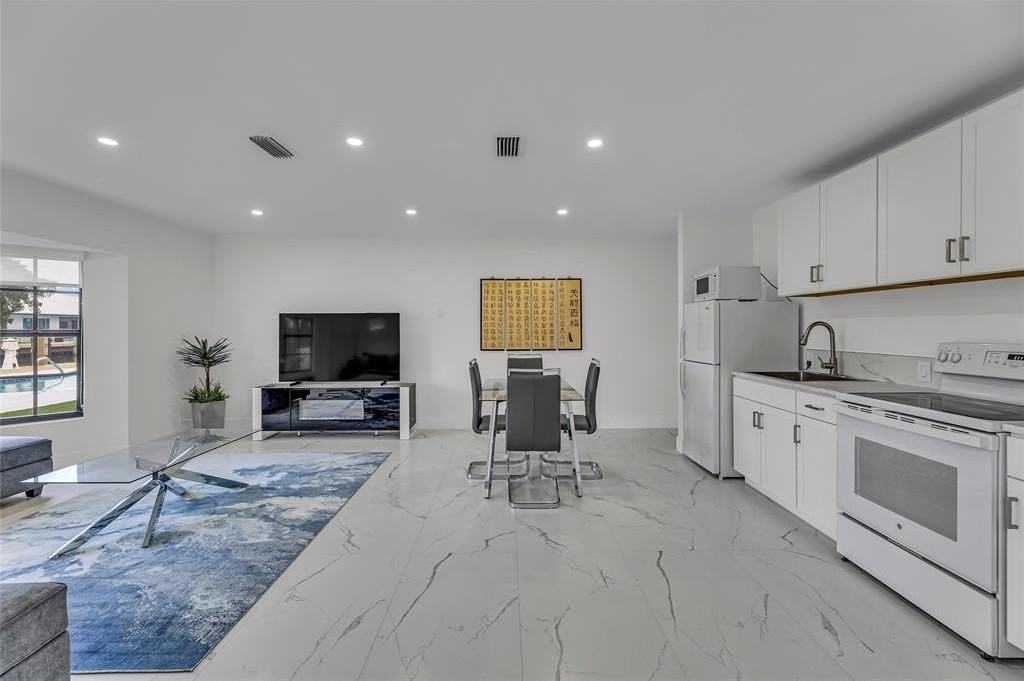 616 3rd Key Dr - Photo 5 of 34