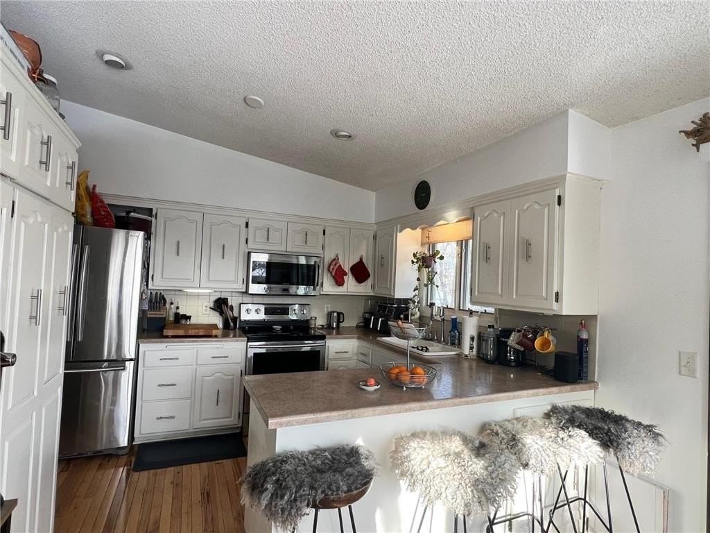 520 Lake Summit Ct - Photo 4 of 30