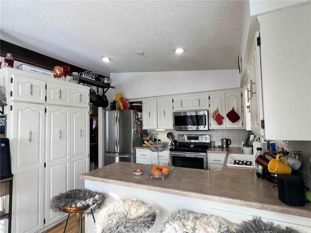 520 Lake Summit Ct - Photo 6 of 30