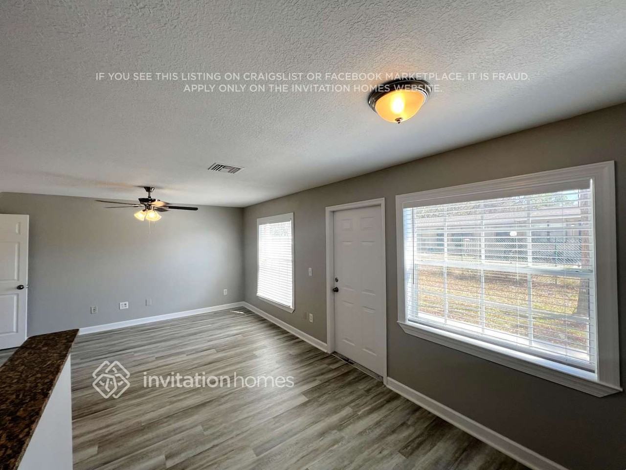 114 Carol Susan Ln - Photo 2 of 14