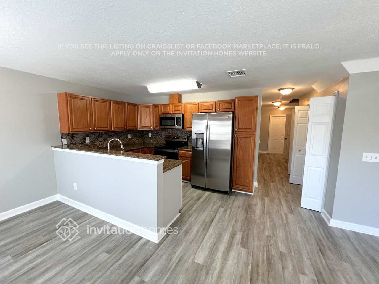 114 Carol Susan Ln - Photo 4 of 14