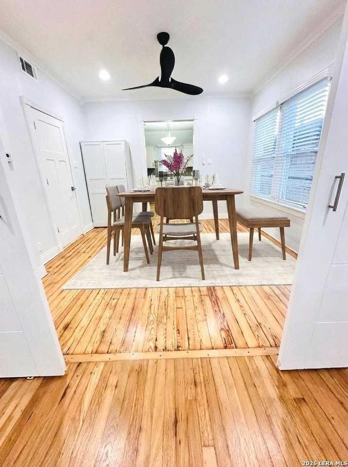 525 Mission St #4 - Photo 2 of 22