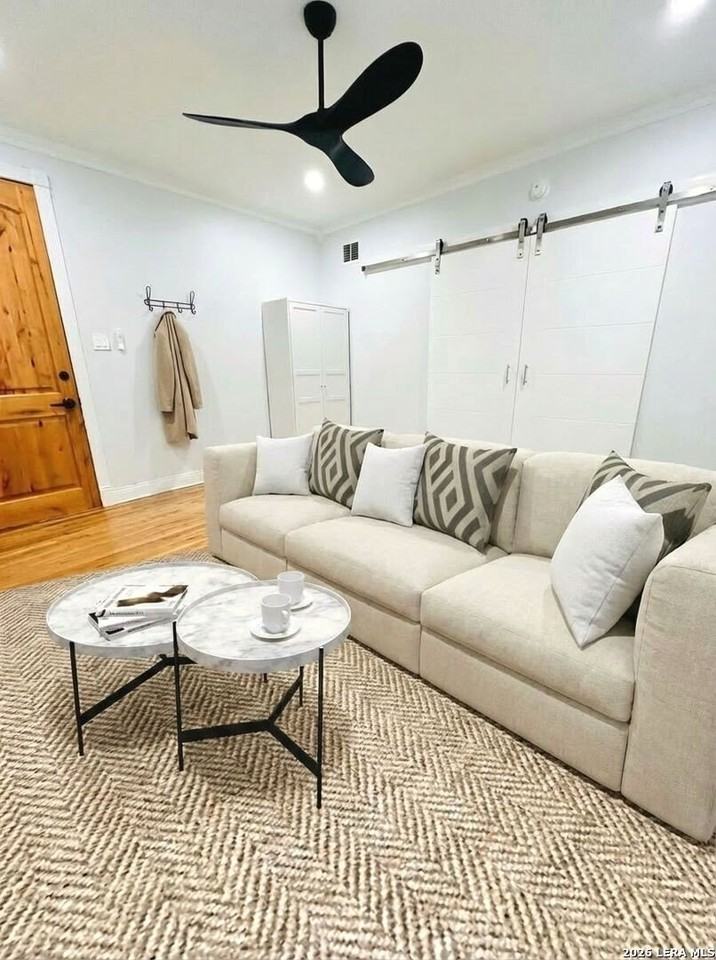 525 Mission St #4 - Photo 4 of 22