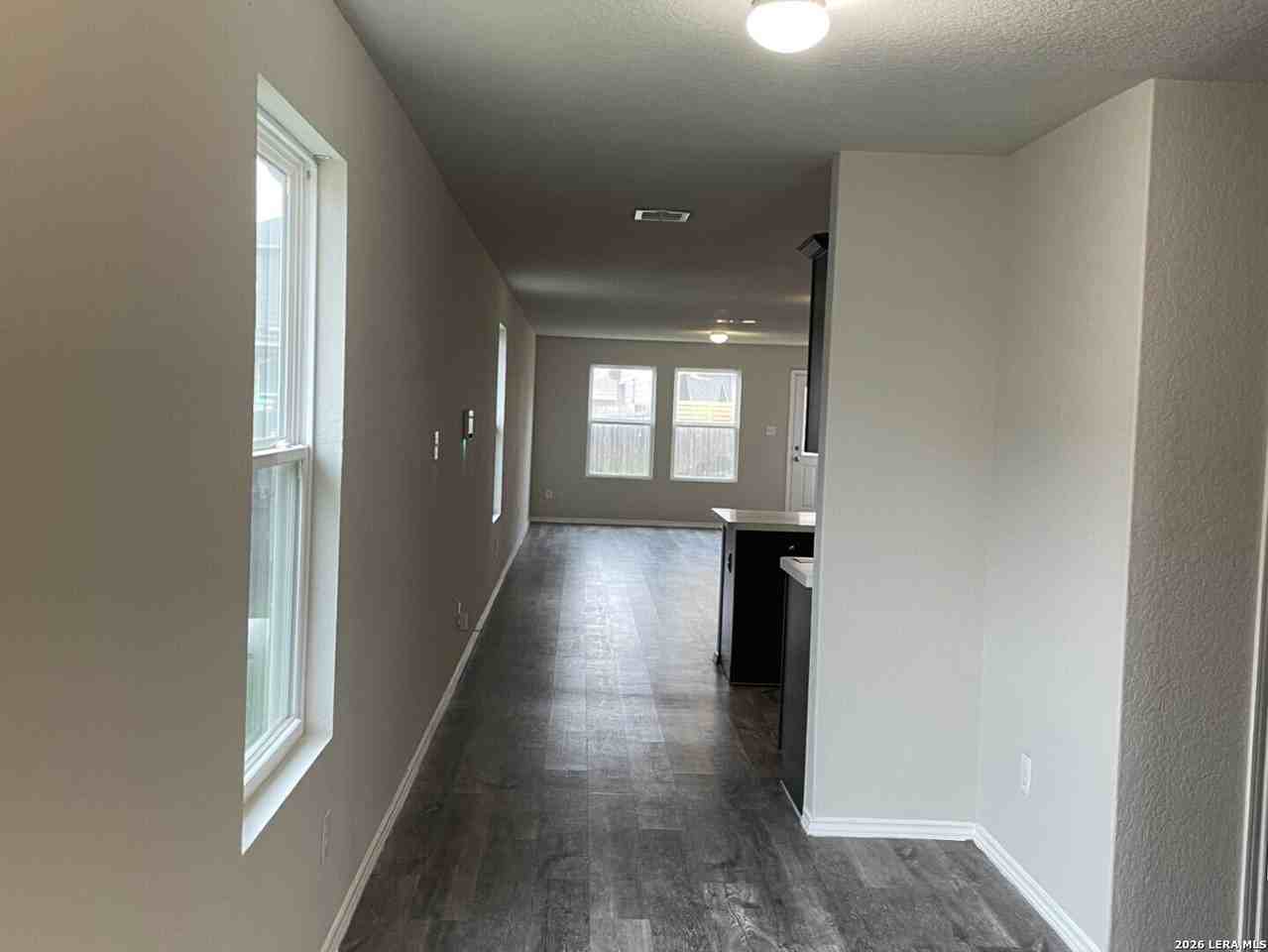 8507 Amistad Cv - Photo 3 of 8