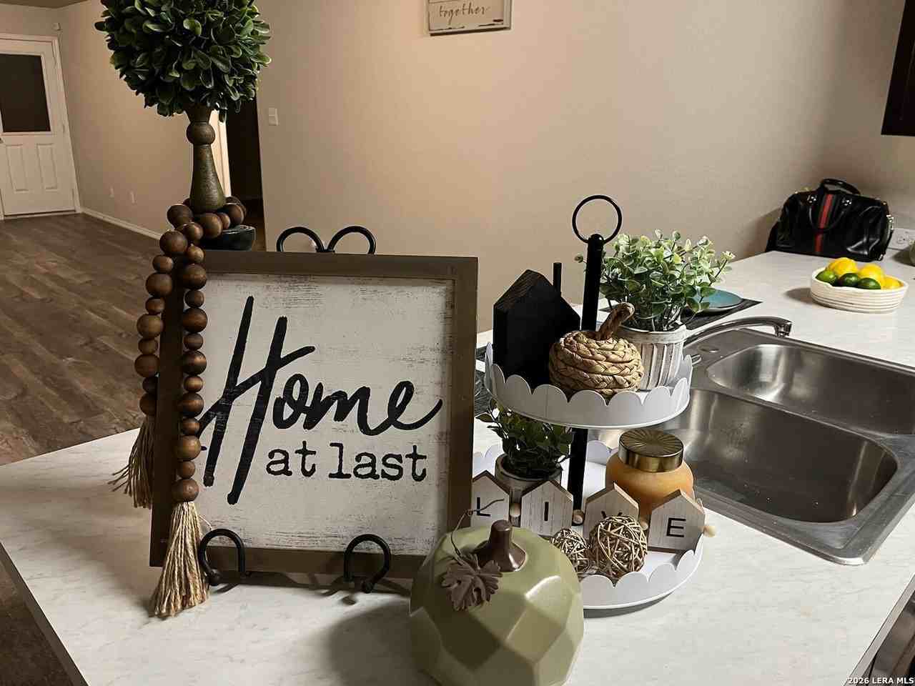 8507 Amistad Cv - Photo 4 of 8