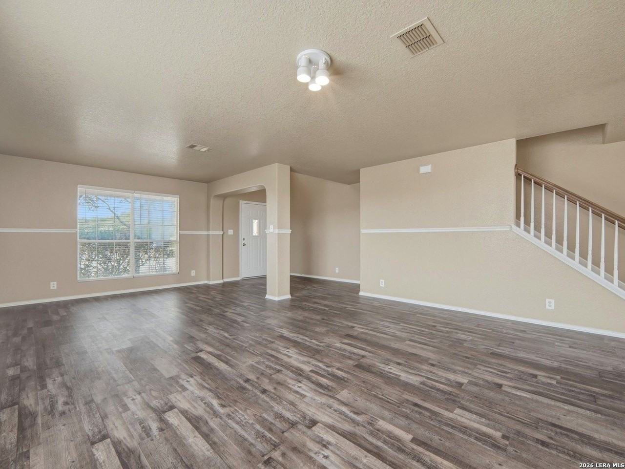 11003 War Emblem - Photo 4 of 29