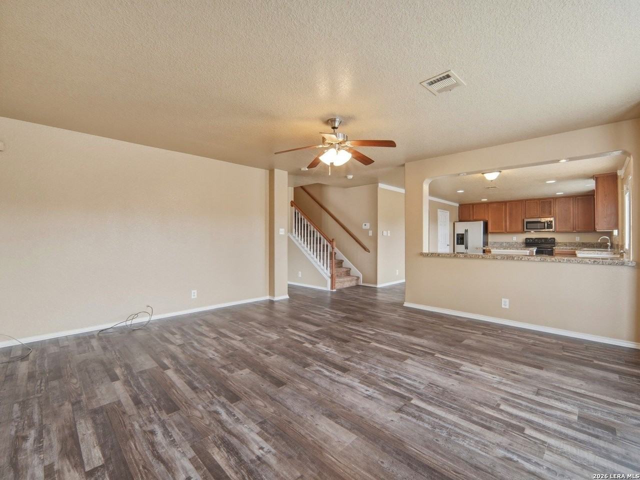 11003 War Emblem - Photo 6 of 29