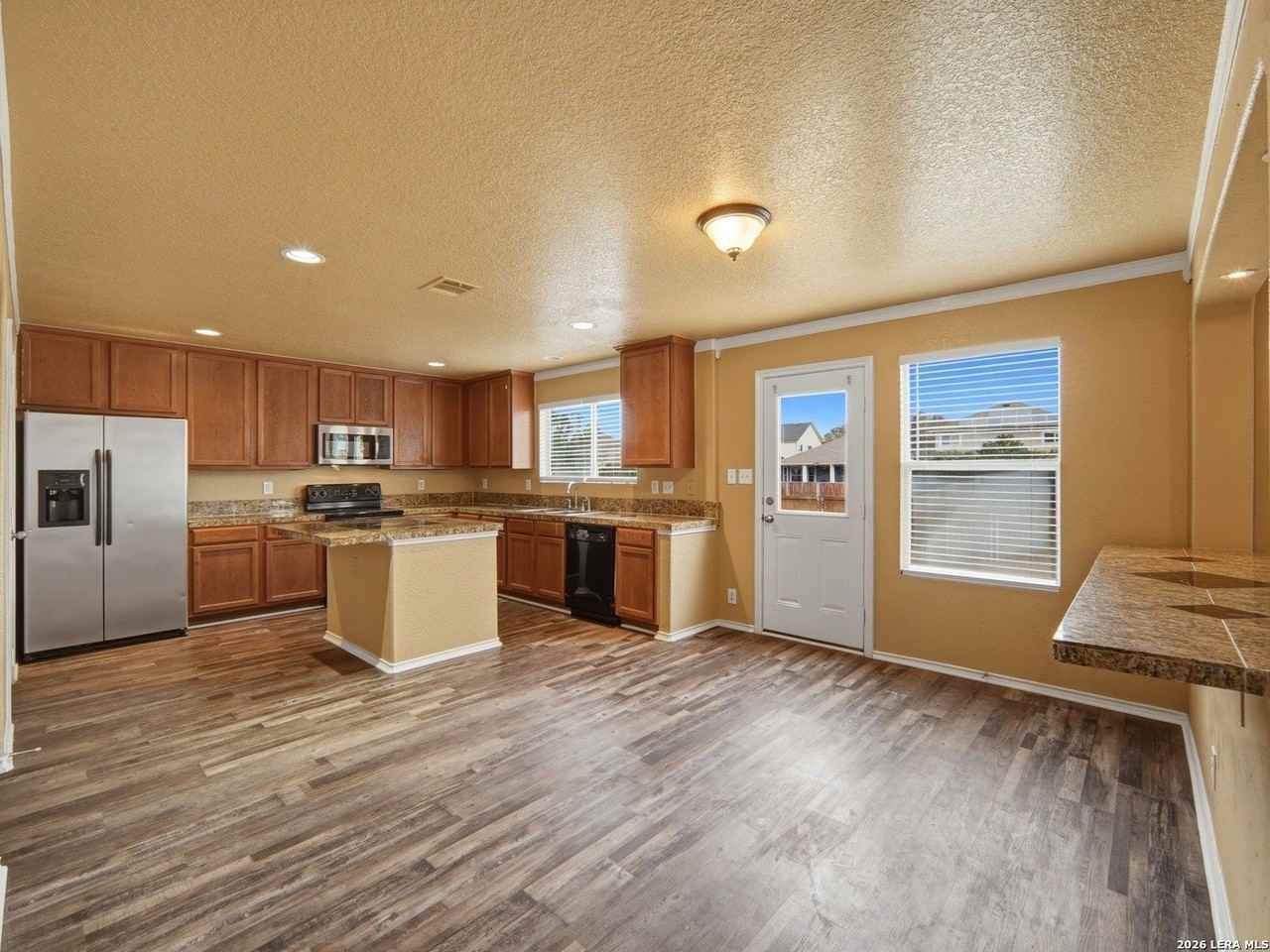 11003 War Emblem - Photo 7 of 29