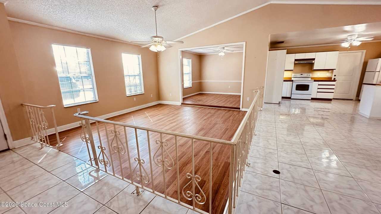 301 Nesbitt St Ne - Photo 7 of 50