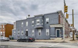 2643 E Madison St #B - Photo 1 of 1