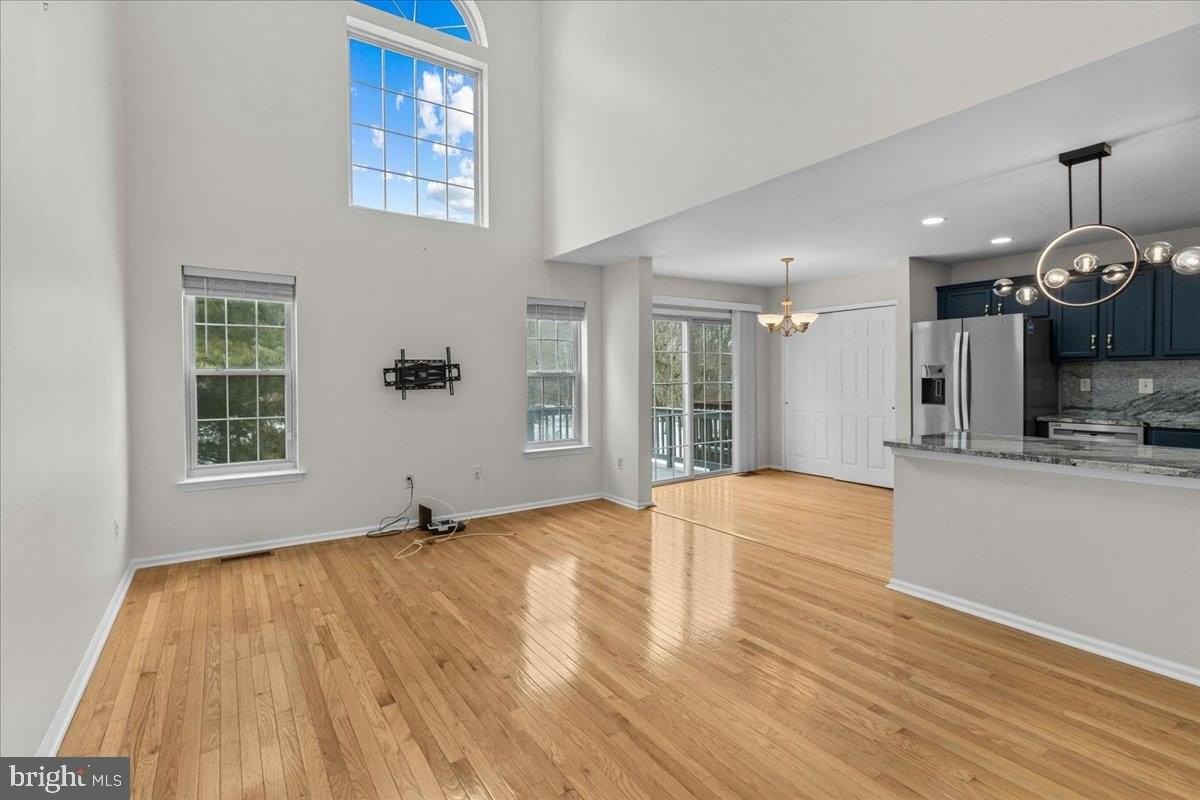 14 Hearthstone Ln - Photo 4 of 49