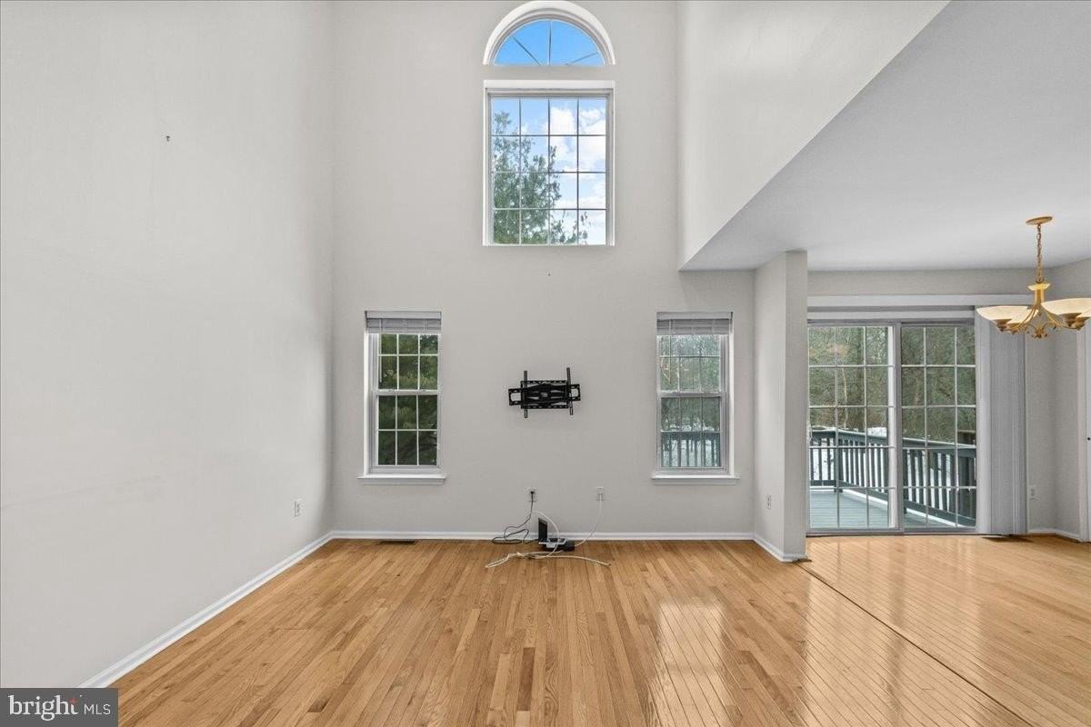 14 Hearthstone Ln - Photo 5 of 49