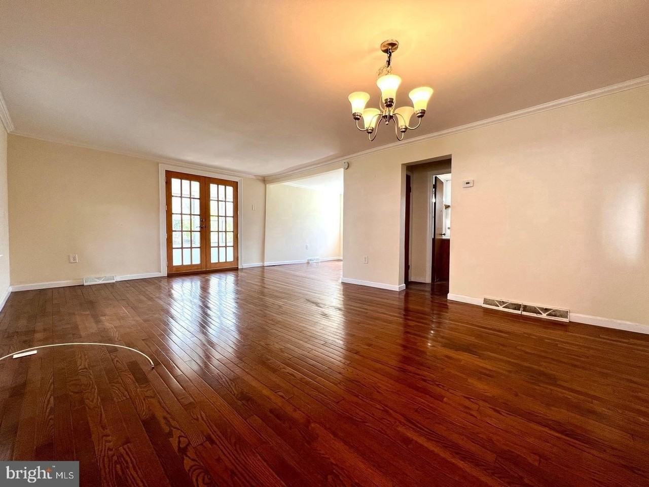 27 Rancocas Ave - Photo 3 of 16