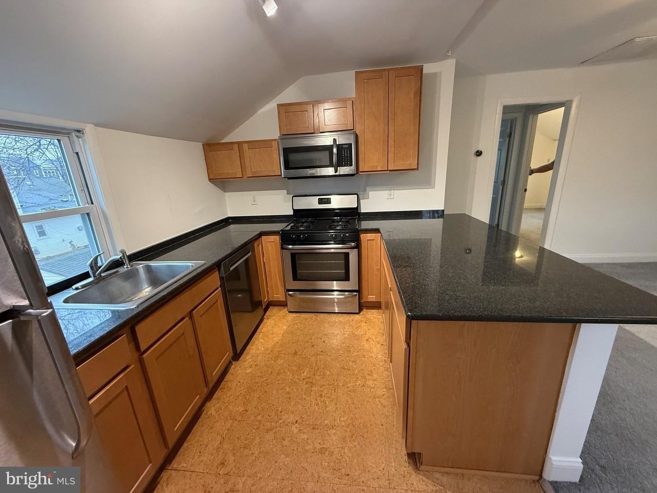 2616 Arlington Blvd Uppr Apt - Photo 2 of 18