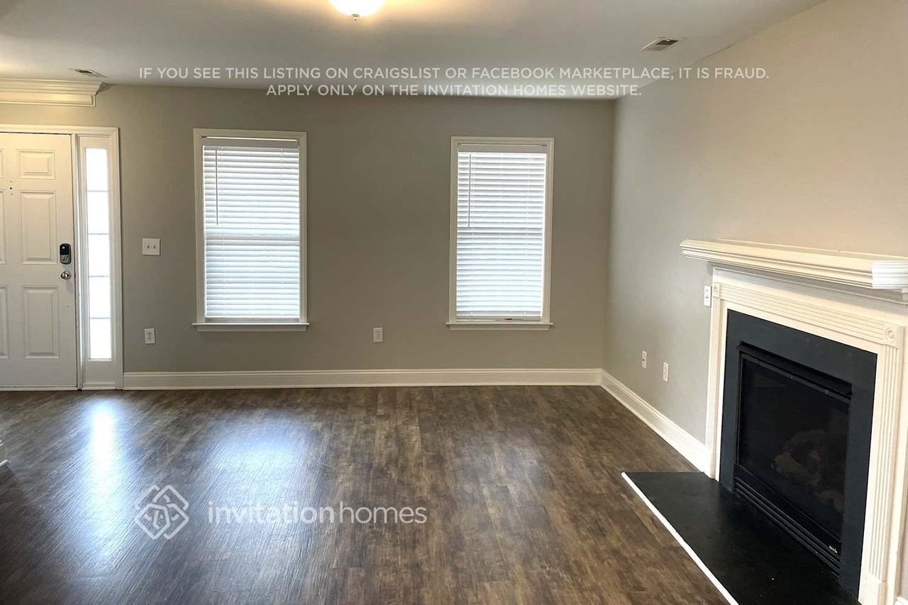 4705 Waterbell Ln - Photo 4 of 15