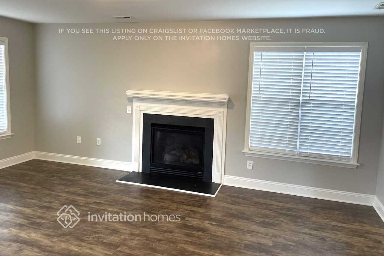 4705 Waterbell Ln - Photo 5 of 15