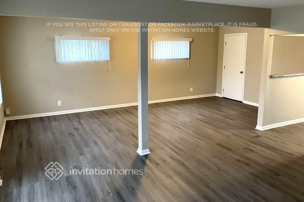 135 Princeton St - Photo 5 of 14