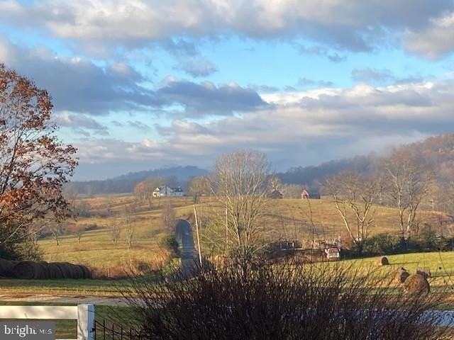 873 Hawlin Rd - Photo 5 of 50