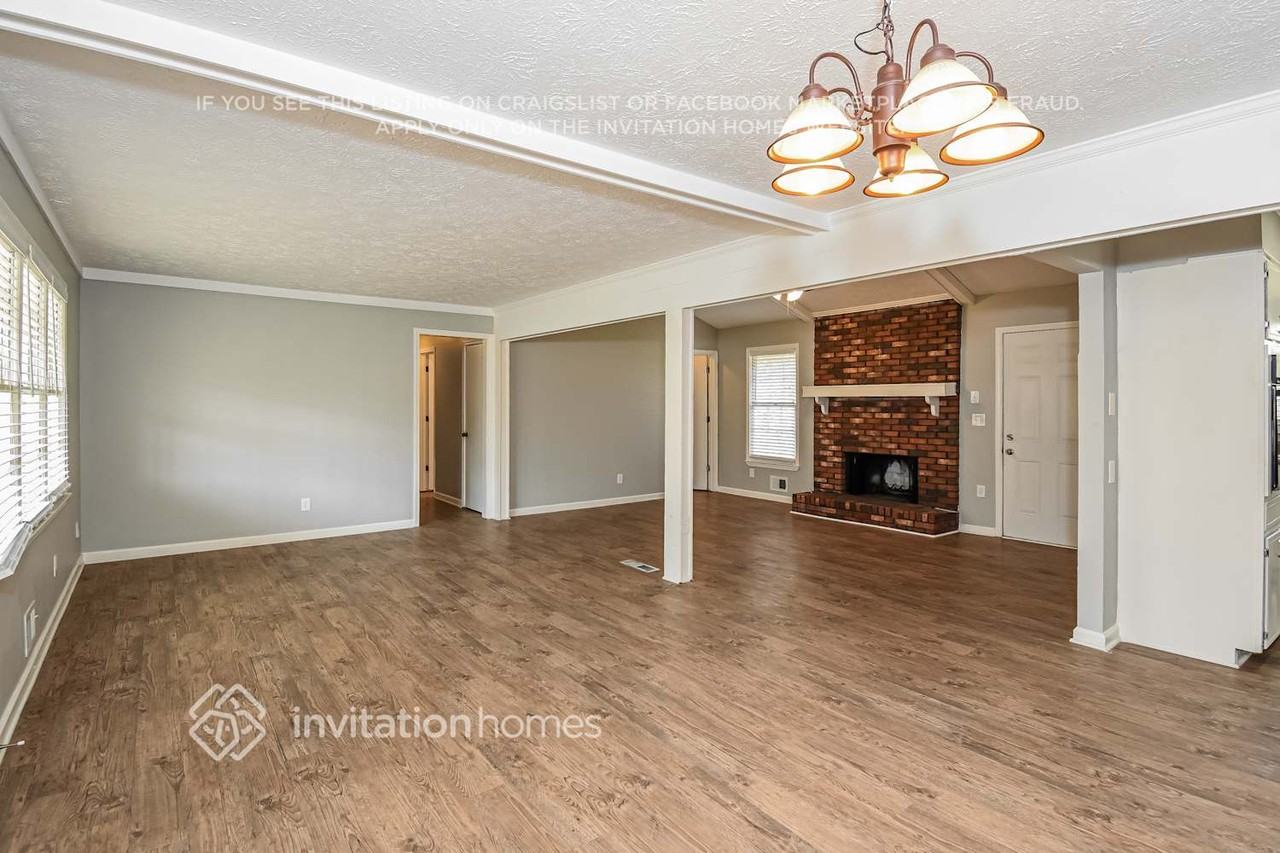 396 Sancho Dr - Photo 7 of 18