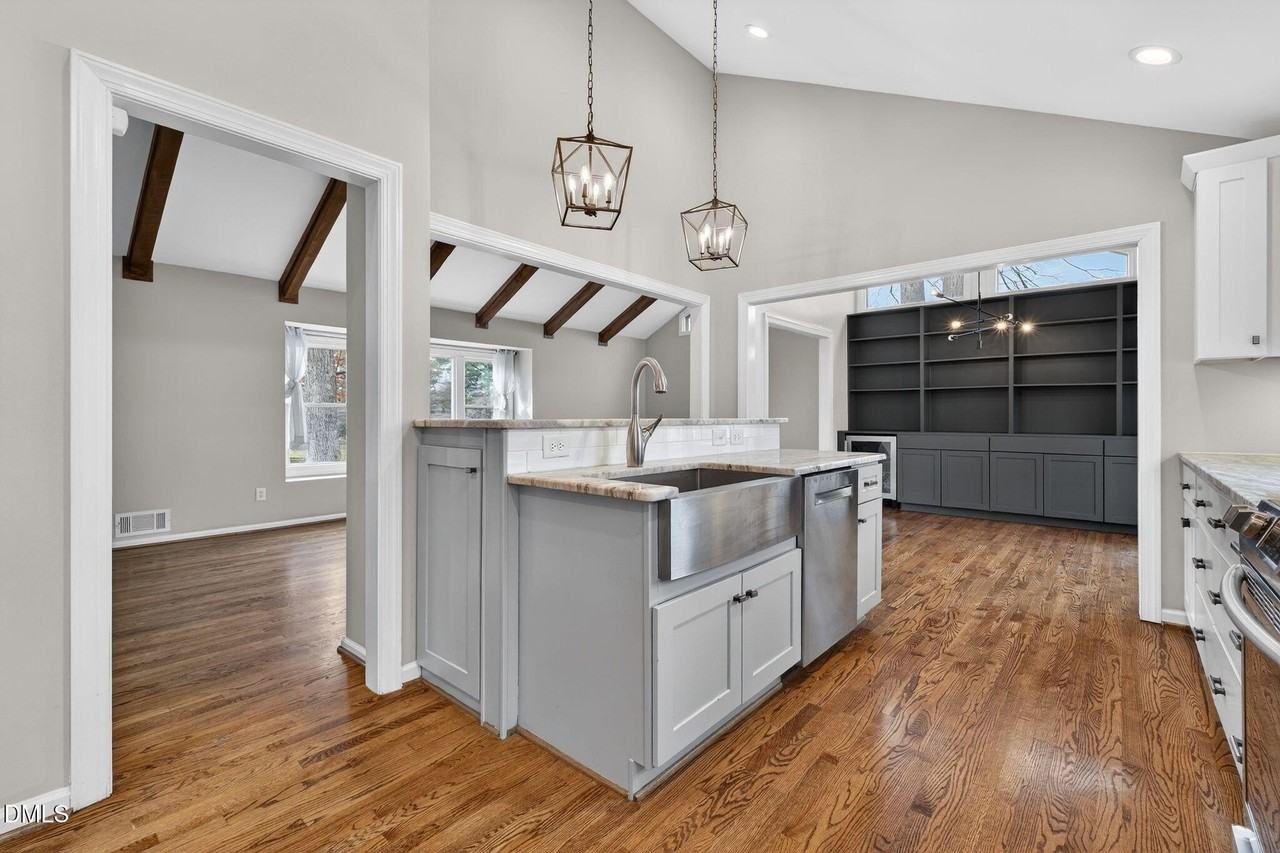 1201 Chardon Ct - Photo 6 of 47