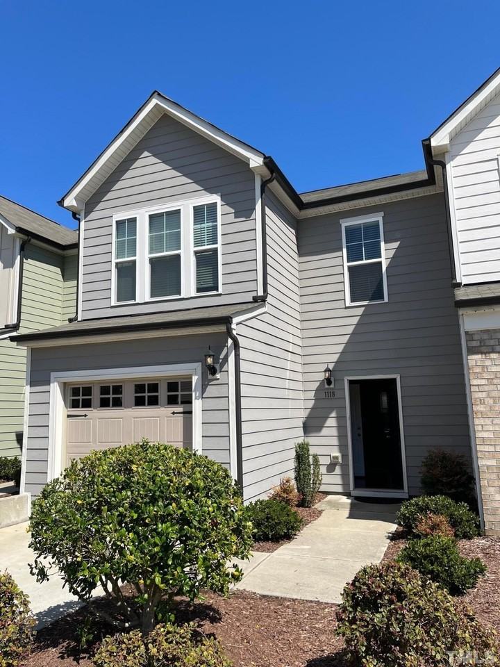 1118 Kudzu St - Photo 2 of 26