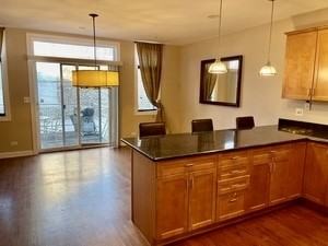 1914 S Morgan St - Photo 5 of 19