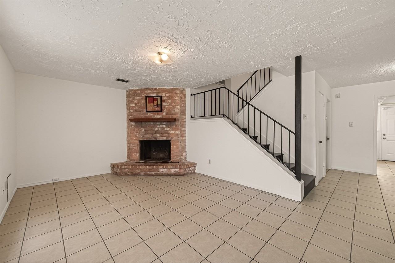 6375 S Briar Bayou Dr - Photo 6 of 34