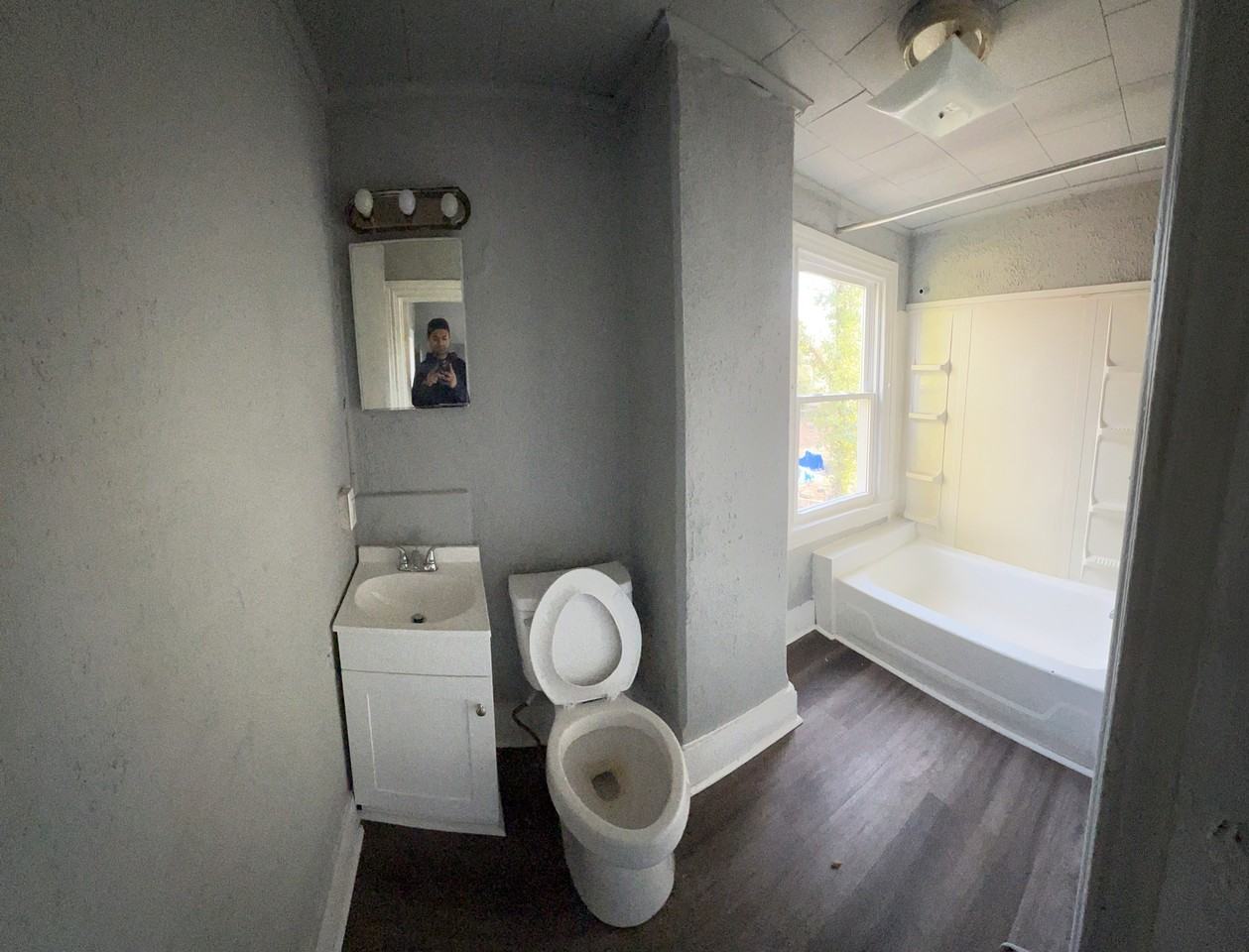 20 Olive St #B - Photo 2 of 6