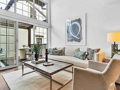 8696 Villa La Jolla Dr - Photo 3 of 31