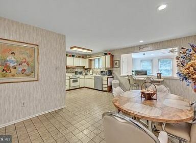 1131 Haral Pl - Photo 3 of 23