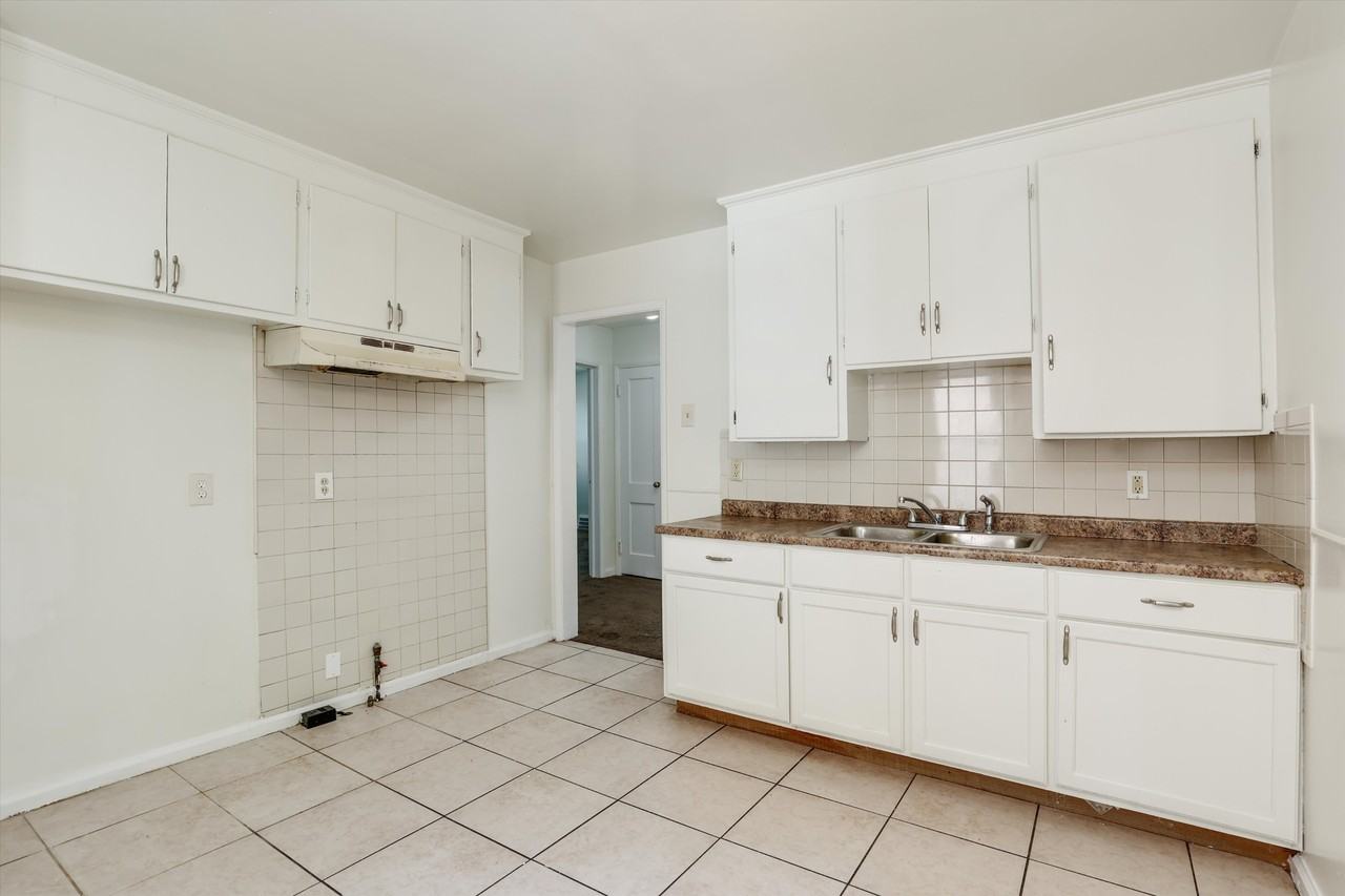 19329 Stahelin Ave #1 - Photo 2 of 11