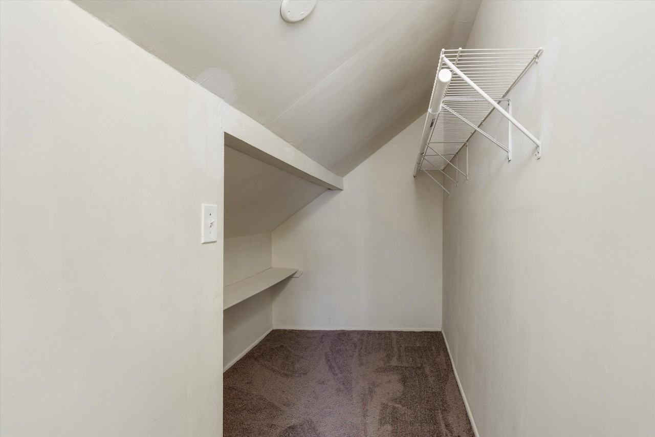 19329 Stahelin Ave #1 - Photo 4 of 11