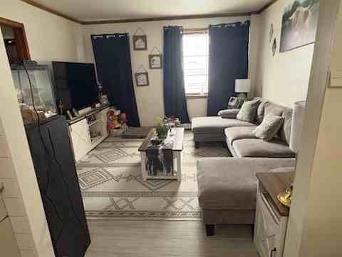 137 Main St #E - Photo 5 of 10