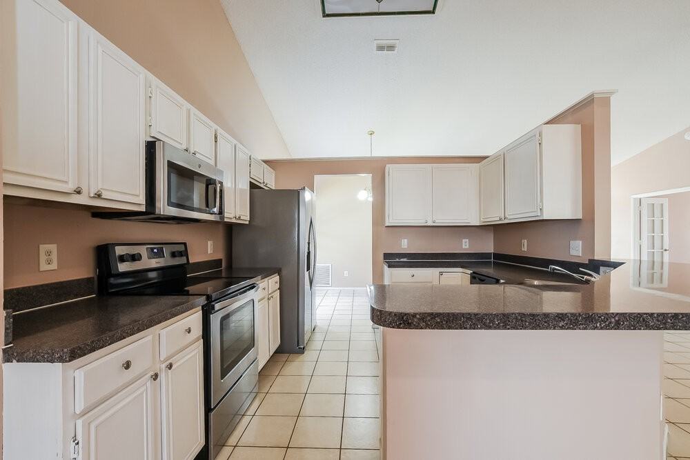 1501 Woodfield Oaks Dr - Photo 7 of 16