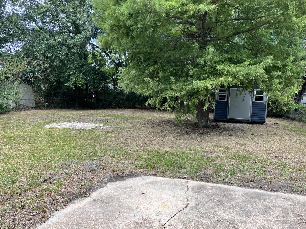 1618 Courthouse Rd #1 - Photo 3 of 22