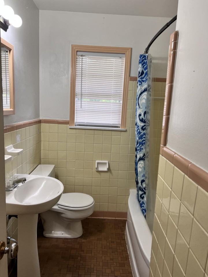 1618 Courthouse Rd #1 - Photo 6 of 22