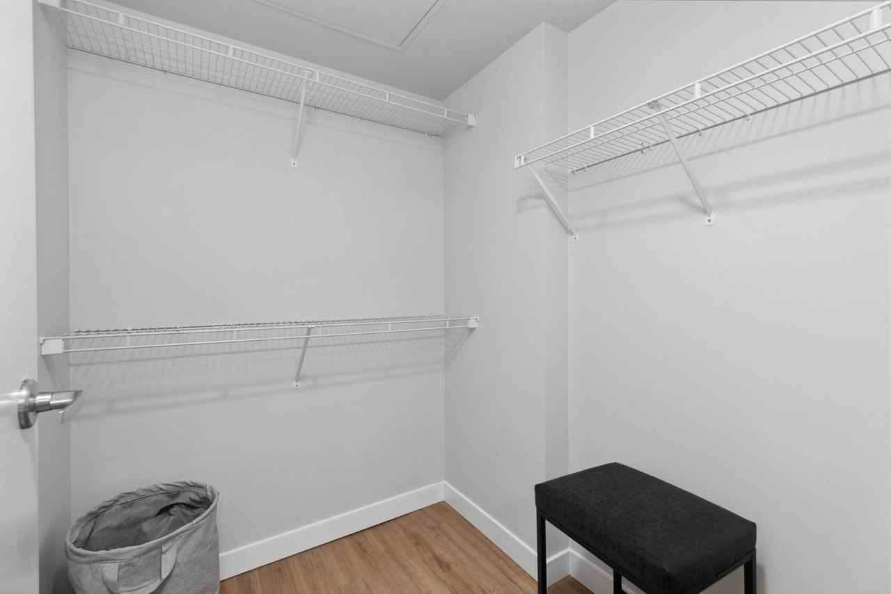 2895 E 10th Ave - Photo 4 of 12