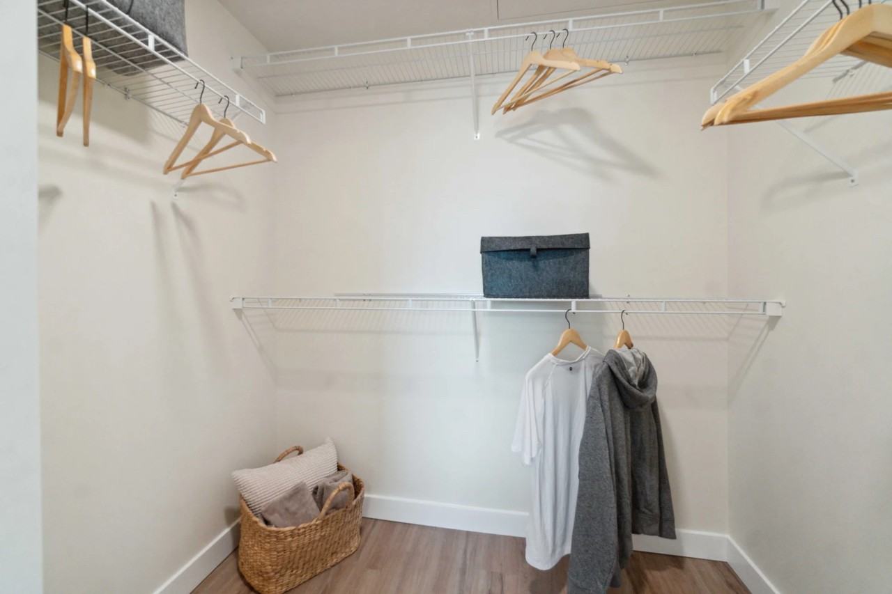 2895 E 10th Ave - Photo 6 of 15