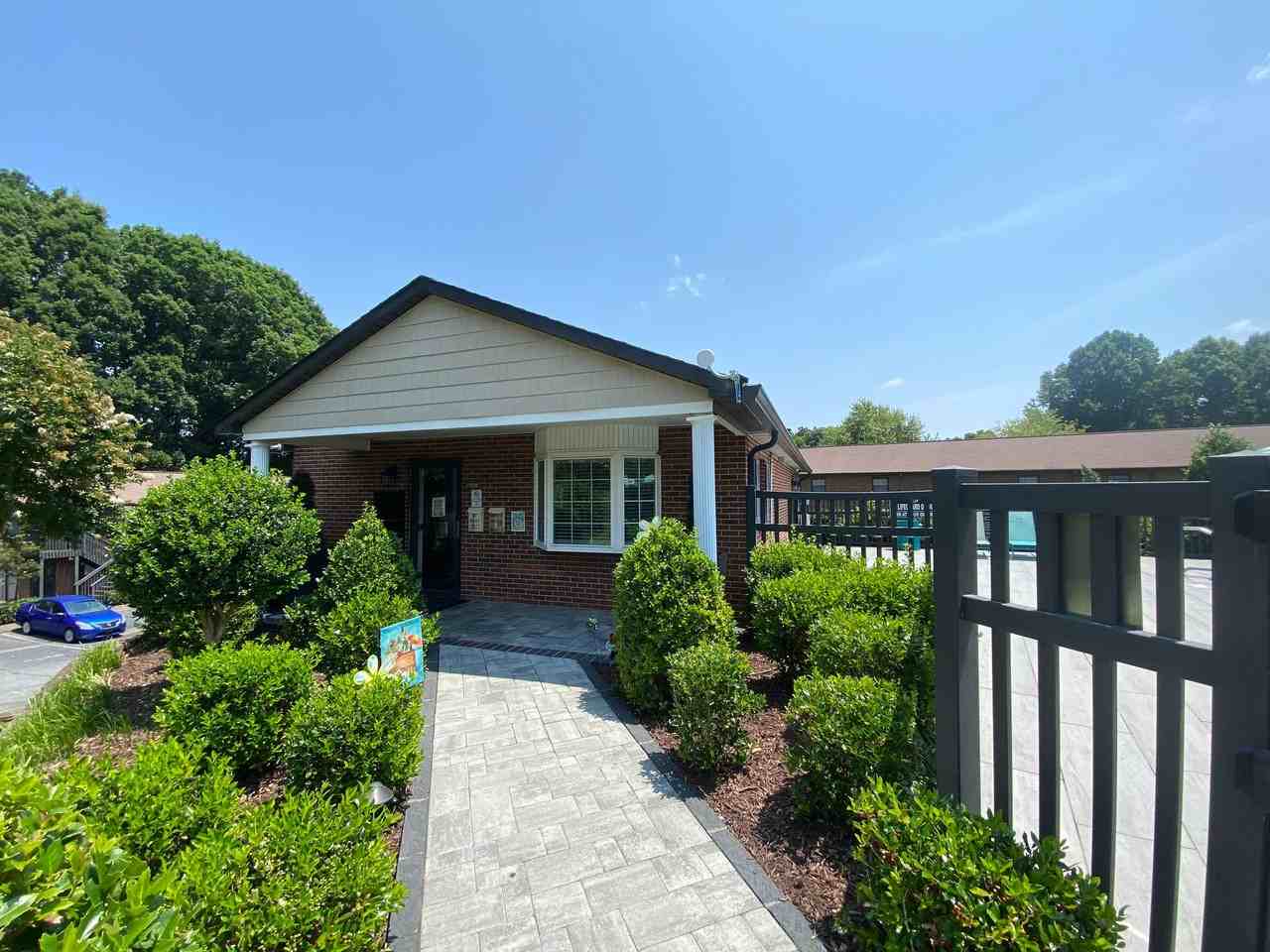 1218 Claxton Ridge Dr - Photo 7 of 17