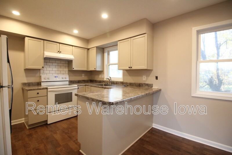 4926 Madison Ave - Photo 5 of 37