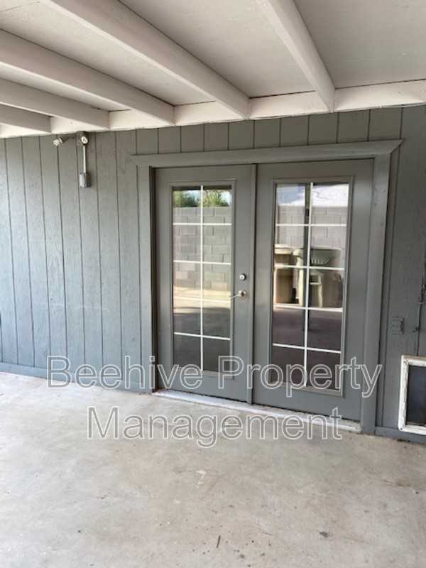 4633 W Sunnyslope Ln - Photo 4 of 4