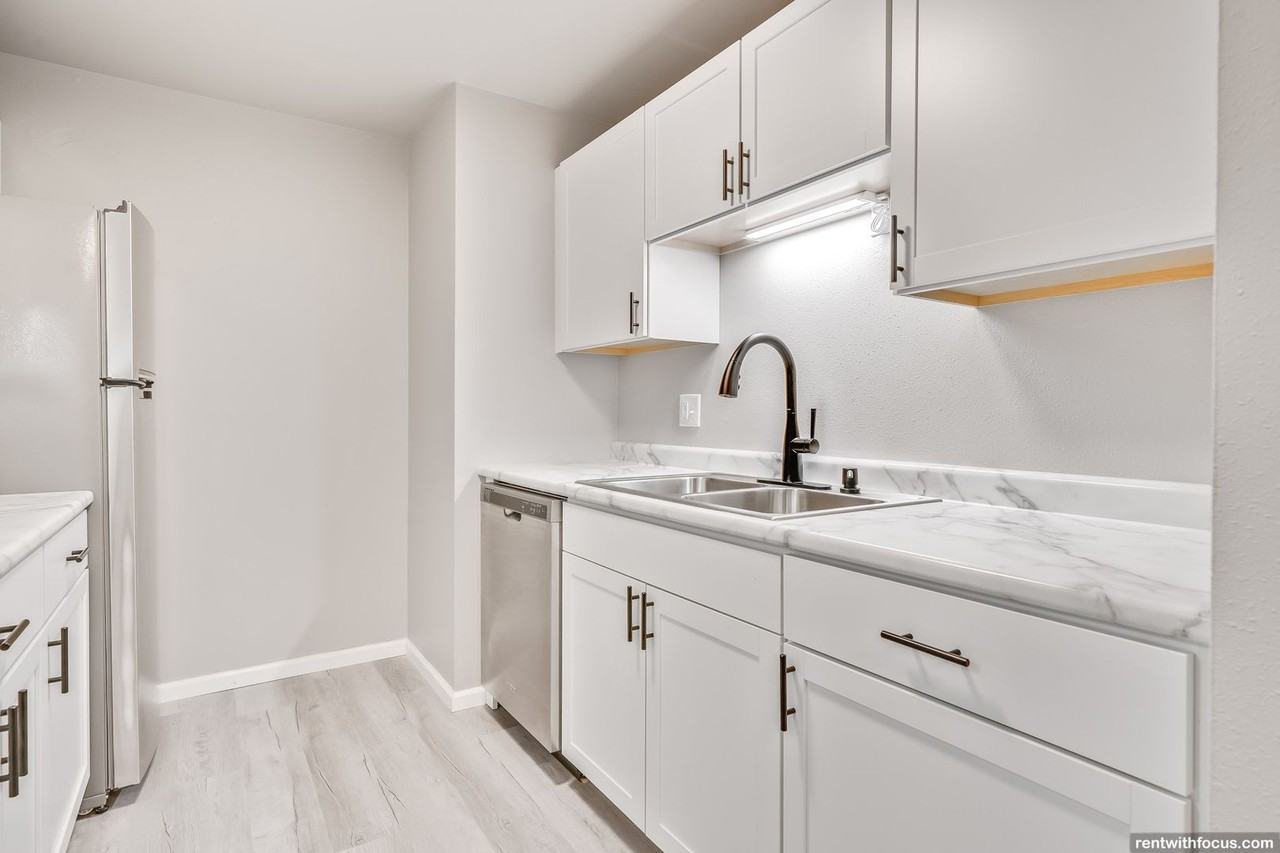 The Edge Community - Photo 4 of 50