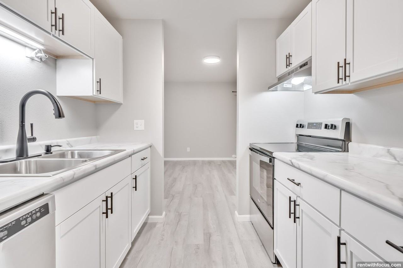 The Edge Community - Photo 5 of 50